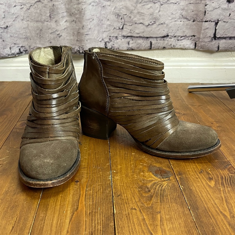 Freebird Cain brown leather booties size 7
